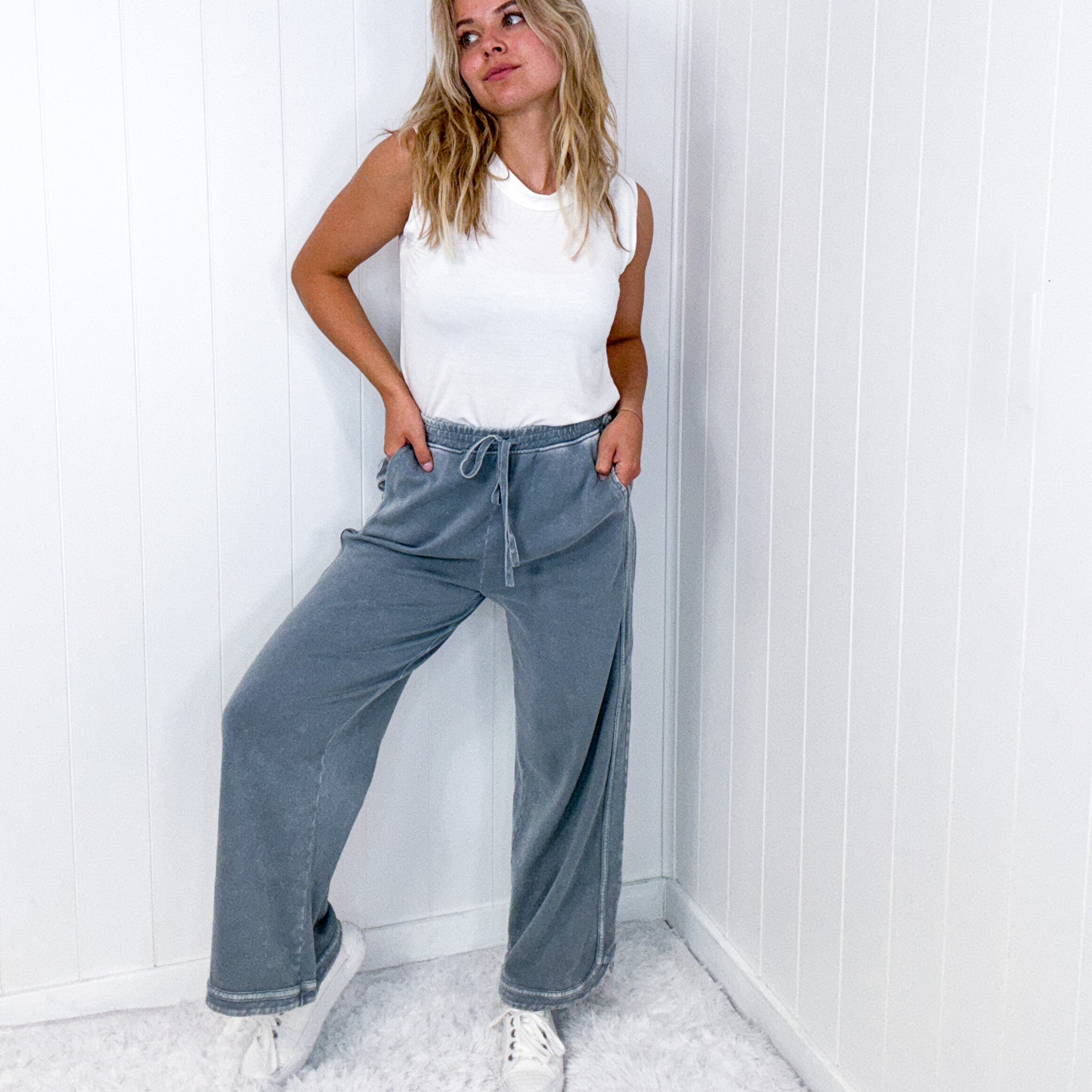 So Comfy Pull on Wide Leg Pull on Palazzo Pants in 4 Colors - Boujee Boutique 